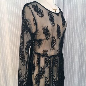 Forever 21 Lace Floral Flowy Skater Dress